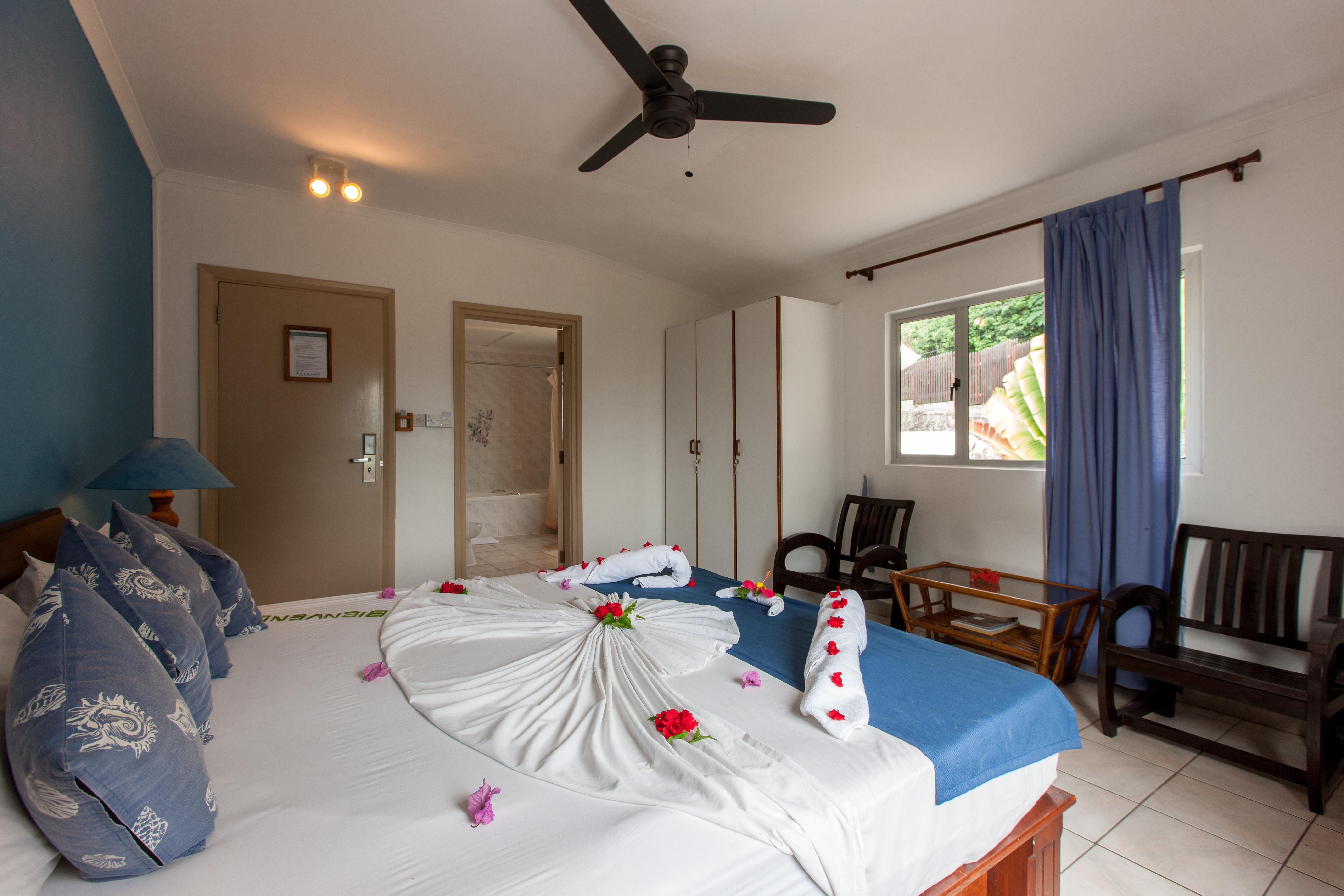 Le Relax Hotel And Restaurant Anse Royale Buitenkant foto