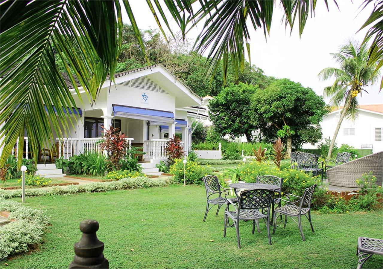 Le Relax Hotel And Restaurant Anse Royale Buitenkant foto