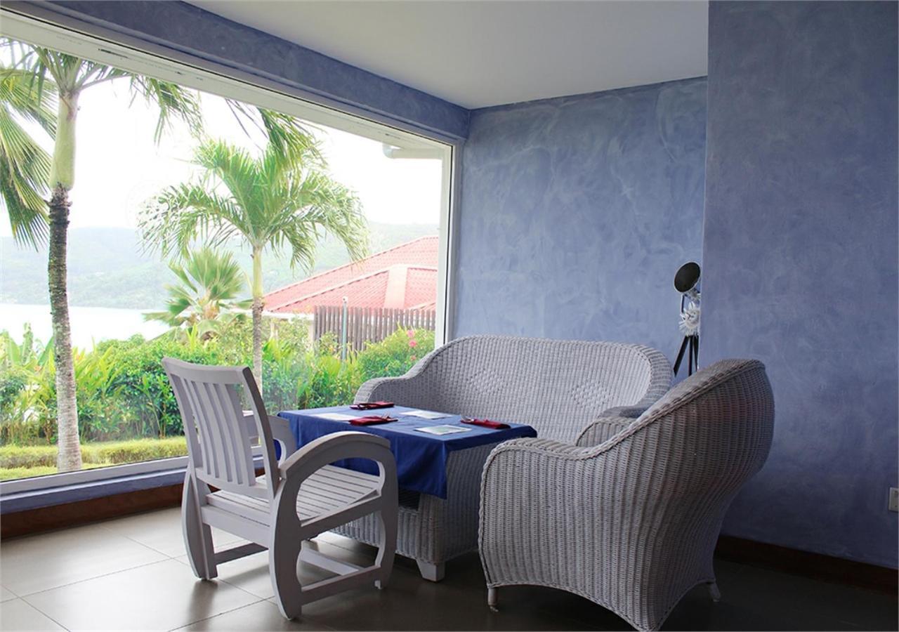 Le Relax Hotel And Restaurant Anse Royale Buitenkant foto